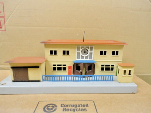 Marklin 414 train station - marklin,